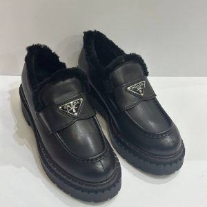 Лоферы зимние женские Prada