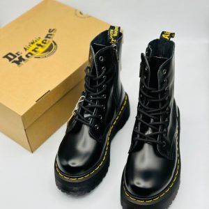 Ботинки женские Dr. Martens Jadon