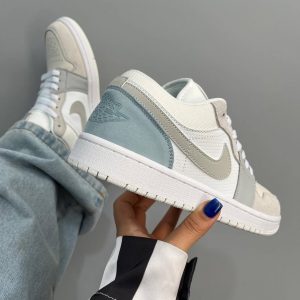 Кроссовки Nike Air Jordan 1