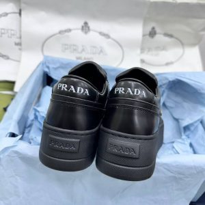 Кроссовки женские Prada