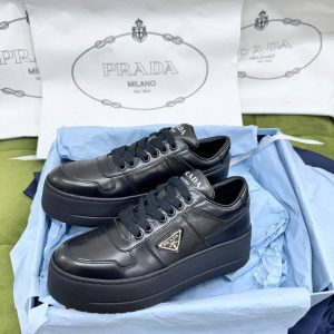 Кроссовки женские Prada