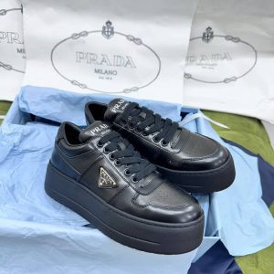 Кроссовки женские Prada