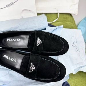 Лоферы Prada