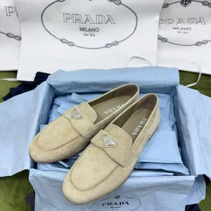 Лоферы Prada