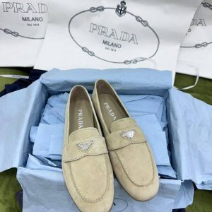 Лоферы Prada