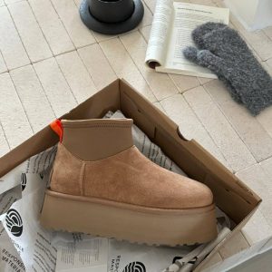 Ботинки UGG