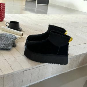 Ботинки UGG