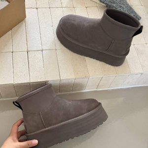 Ботинки UGG