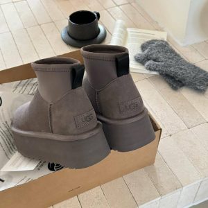 Ботинки UGG